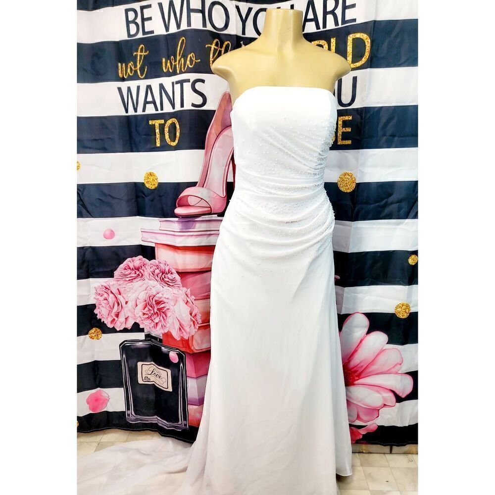 David's Bridal St. Tropez gown